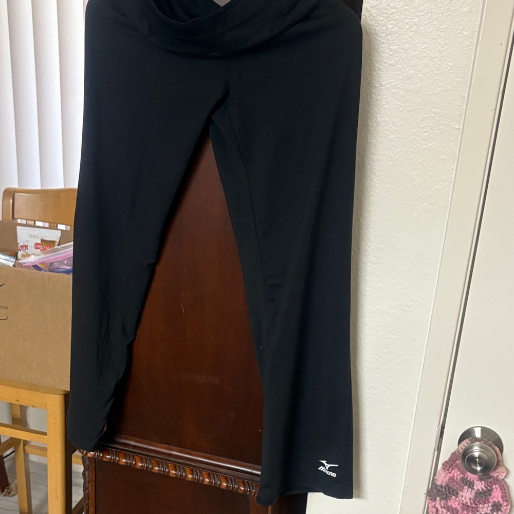 Sleek Black Leggings by Mizuno